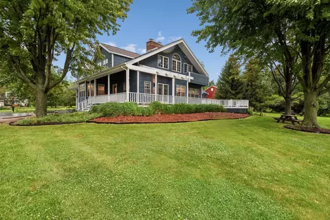 15 Winding Branch Rd, Hawthorn Woods, IL 60047