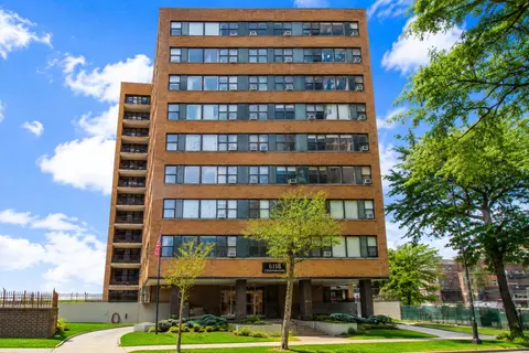 6118 N Sheridan Rd #1102, Chicago, IL 60660