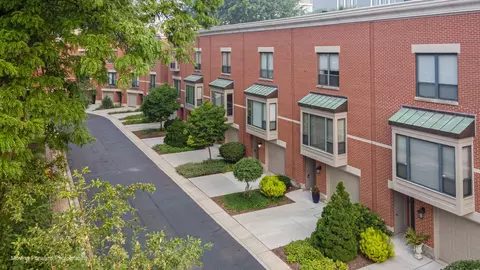 Other - 614 S Laflin St #C, Chicago, IL 60607 photo 1 of 2