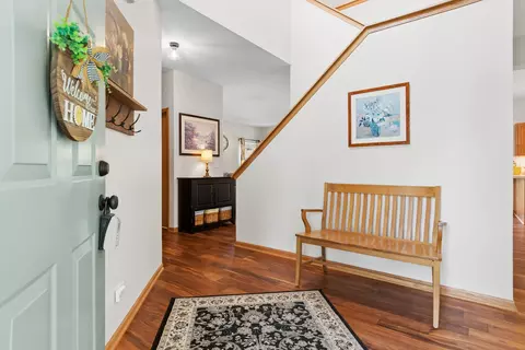 Entry Way - 964 Lakestone Ln, Aurora, IL 60504 photo 2 of 2
