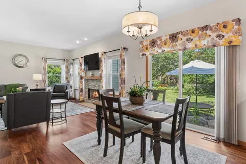Dining - 964 Lakestone Ln, Aurora, IL 60504 photo 1 of 2