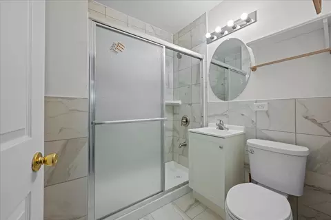 Bath - 1006 S 4th St, Aurora, IL 60505 photo 1 of 1