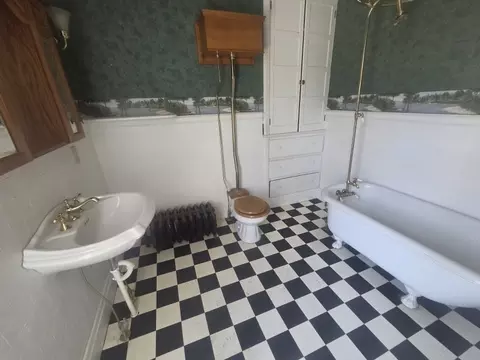 Bath - 218 NW 6th Ave, Galva, IL 61434 photo 2 of 2