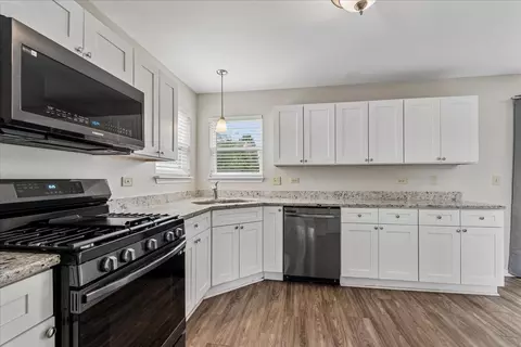 Kitchen - 1811 Prairie Ridge Dr, Plainfield, IL 60586 photo 1 of 4