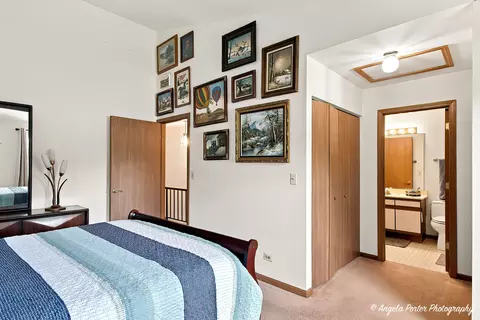 Bedroom - 931 Perry Dr, Algonquin, IL 60102 photo 2 of 4