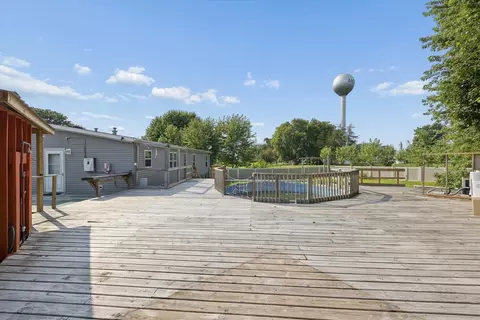 Exterior - 524 6th St, Andover, IL 61233 photo 11 of 13