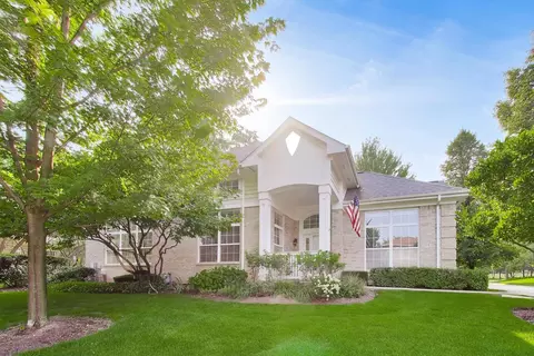 1958 Trevino Ter, Vernon Hills, IL 60061