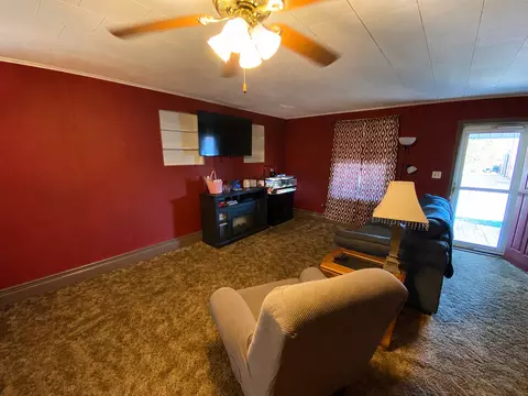 Living - 314 E 8th St, Centralia, IL 62801 photo 1 of 1