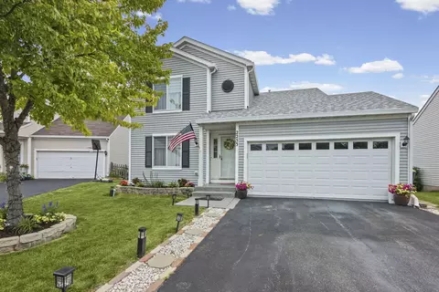 2253 N Stonehedge Ct, Round Lake Beach, IL 60073