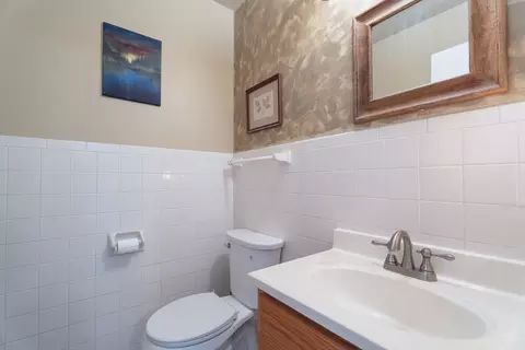 Bath - 613 E 3rd St #3, Lockport, IL 60441 photo 1 of 3