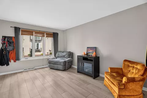 Living - 613 E 3rd St #3, Lockport, IL 60441 photo 1 of 2
