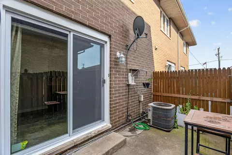 Exterior - 613 E 3rd St #3, Lockport, IL 60441 photo 2 of 9