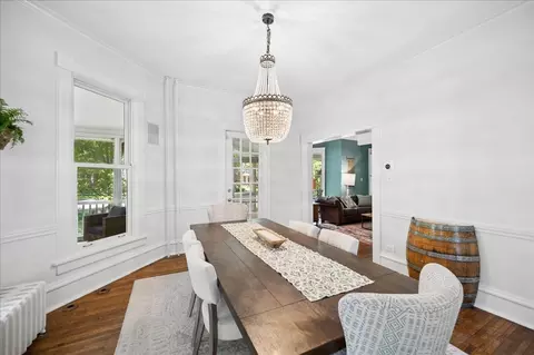 Dining - 555 Cherry St, Winnetka, IL 60093 photo 2 of 2