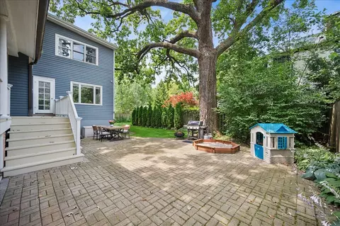 Exterior - 555 Cherry St, Winnetka, IL 60093 photo 6 of 12