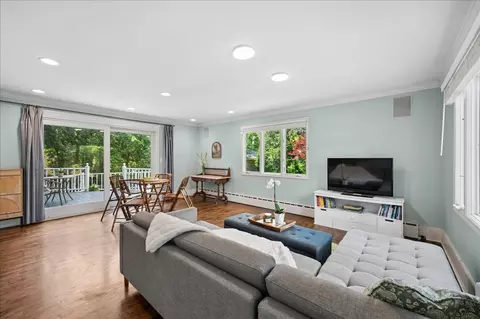 Living - 555 Cherry St, Winnetka, IL 60093 photo 5 of 5