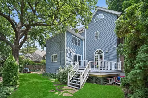 Exterior - 555 Cherry St, Winnetka, IL 60093 photo 10 of 12