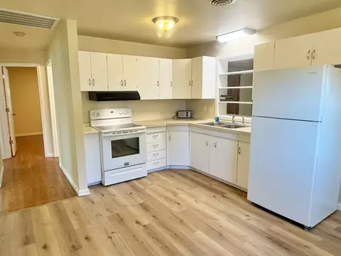 Kitchen - 313 E 12th St, Metropolis, IL 62960 photo 1 of 2