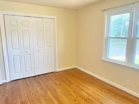 Bedroom - 313 E 12th St, Metropolis, IL 62960 photo 4 of 4