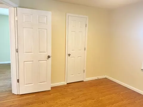 Bedroom - 313 E 12th St, Metropolis, IL 62960 photo 2 of 4