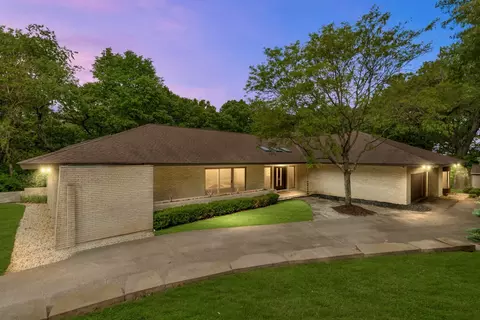 4 Far Hills Rd, Barrington Hills, IL 60010