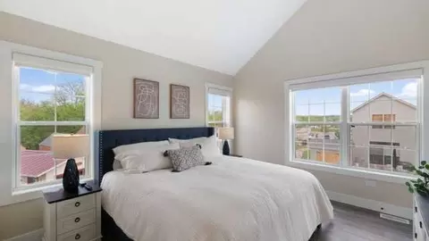 Bedroom - 100 Great Loop Dr #60, Ottawa, IL 61350 photo 3 of 7