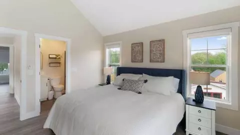 Bedroom - 100 Great Loop Dr #60, Ottawa, IL 61350 photo 5 of 7