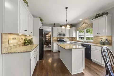 Kitchen - Undisclosed, Plainfield, IL 60585 photo 2 of 4