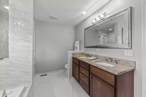 Bath - Undisclosed, Plainfield, IL 60585 photo 3 of 5