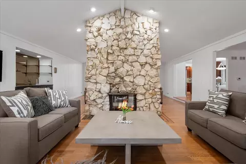 Living - 2821 Covert Rd, Glenview, IL 60025 photo 3 of 3