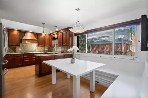 Kitchen - 2821 Covert Rd, Glenview, IL 60025 photo 1 of 5