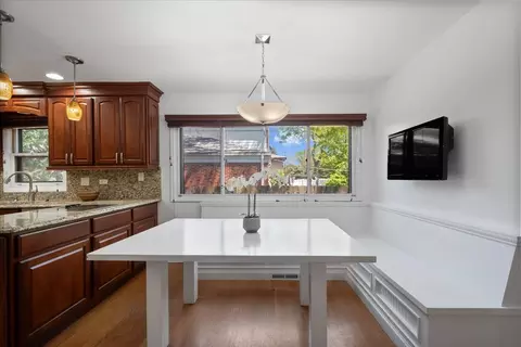Kitchen - 2821 Covert Rd, Glenview, IL 60025 photo 2 of 5