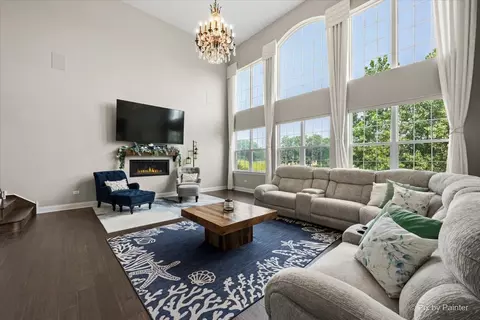 Other - 1451 Bethpage Cir, Elgin, IL 60124 photo 2 of 22
