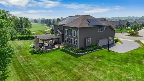 Other - 1451 Bethpage Cir, Elgin, IL 60124 photo 1 of 22