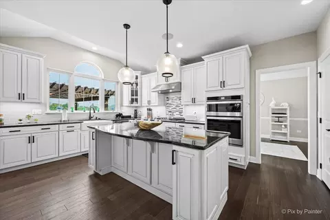 Kitchen - 1451 Bethpage Cir, Elgin, IL 60124 photo 1 of 5