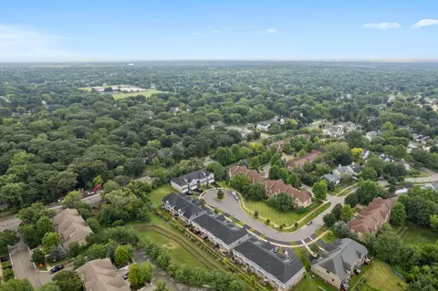 View/Area - 641 Bourbon Ct, Naperville, IL 60565 photo 7 of 9