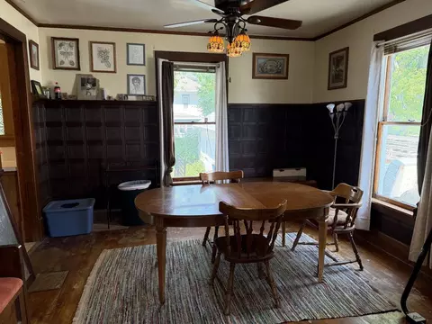 Dining - 1124 S State Ave, Freeport, IL 61032 photo 1 of 2
