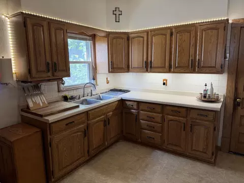 Kitchen - 1124 S State Ave, Freeport, IL 61032 photo 1 of 2
