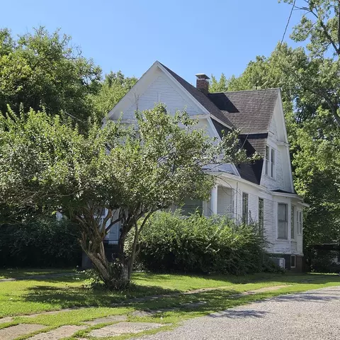 Other - 522 E Main St, Benton, IL 62812 photo 1 of 4