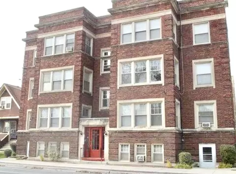 212 S 5th Ave #A3, Maywood, IL 60153