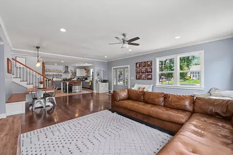 Living - 101 E Douglas St, Saint Joseph, IL 61873 photo 2 of 3