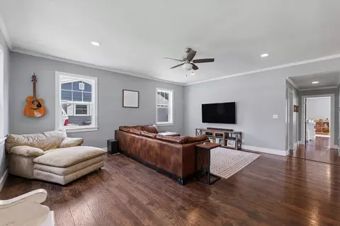 Living - 101 E Douglas St, Saint Joseph, IL 61873 photo 1 of 3