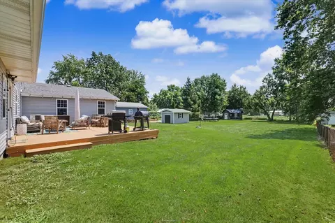 Exterior - 101 E Douglas St, Saint Joseph, IL 61873 photo 6 of 11