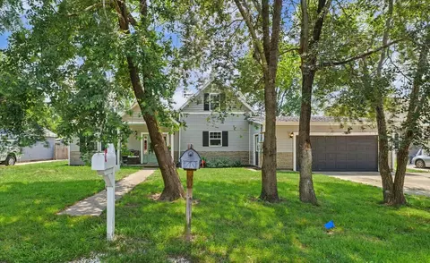 Exterior - 101 E Douglas St, Saint Joseph, IL 61873 photo 2 of 11