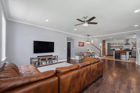 Entry Way - 101 E Douglas St, Saint Joseph, IL 61873 photo 1 of 2