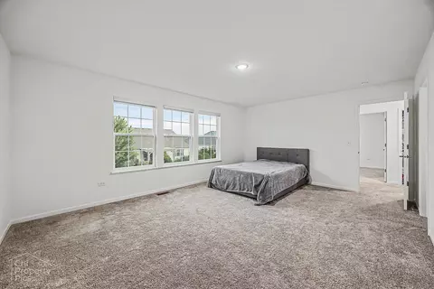 Bedroom - 3646 Edelweiss Rd, Elgin, IL 60124 photo 4 of 5