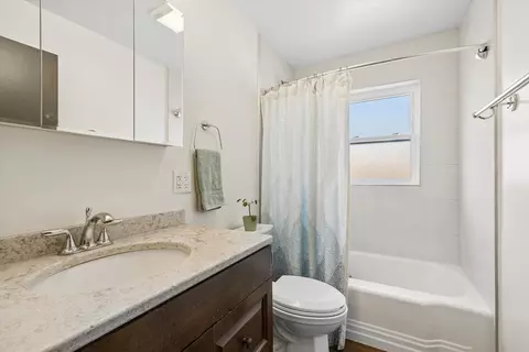 Bath - 1320 E Washington St, Des Plaines, IL 60016 photo 1 of 2