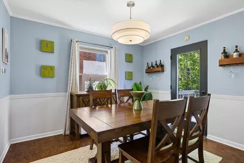 Dining - 1320 E Washington St, Des Plaines, IL 60016 photo 2 of 2