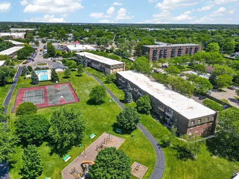 View/Area - 571 Fairway View Dr #3K, Wheeling, IL 60090 photo 1 of 2
