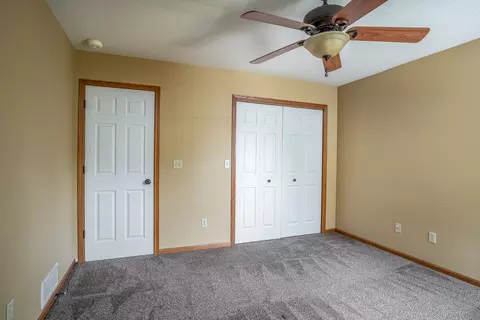 Bedroom - 1113 28th Ave, Silvis, IL 61282 photo 4 of 4