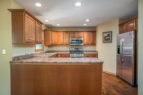 Kitchen - 1113 28th Ave, Silvis, IL 61282 photo 1 of 2